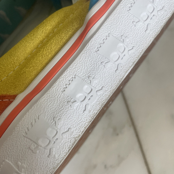 VANS X The Simpson Men's Classic Slip-On Suede Skate Shoe Size 7 Or Women 8.5-9 - Picture 9 of 11